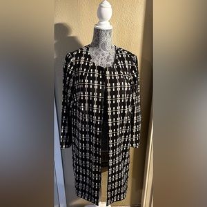 Classic Alfani long suit jacket.